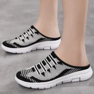 Comfortable & Breathable Closed-Toe Slide Slippers - Image 2