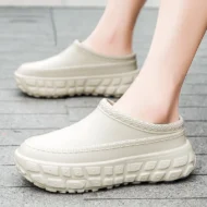 Stylish Non Slip Closed Toe Clogs - Image 3