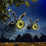 🐝 50% OFF NOW! ☀️ Outdoor Hanging Solar Bee Light – Charming garden decor, auto-on at dusk – Perfect gift for plant lovers, moms or anyone who smiles ❤️🌿✨ - Image 3