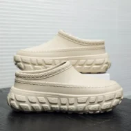 Stylish Non Slip Closed Toe Clogs - Image 9