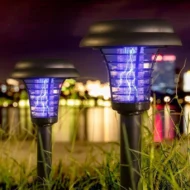 ☀️Solar Mosquito Zapper Light ✨– Outdoor Garden Stake Lamp, UV Insect Killer & Solar Pathway Light🦟🚫 - Image 4