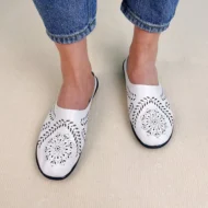 Casual All-Match Hollow Slippers - Image 11
