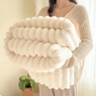 💫2025 Hot Sale🛏️Thickened rabbit plush&milk velvet cover blanket - Image 9