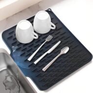 No-Spill Silicone Worktop Saver – Heat-Resistant & Non-Slip Mat for Drip-Free Drying - Image 3