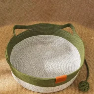Comfortable Woven Cat Bed for All Seasons - Image 8