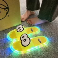 🐧 50% OFF NOW! 💡 LED Cartoon Slippers – Vibrant Light-Up Sole & Cute Penguin Design – Flexible PVC & Easy Slip-On 🏠 - Image 8