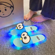 🐧 50% OFF NOW! 💡 LED Cartoon Slippers – Vibrant Light-Up Sole & Cute Penguin Design – Flexible PVC & Easy Slip-On 🏠 - Image 7