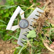 Manual Weed Remover Tool for Lawn and Garden - Image 7