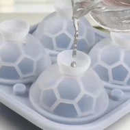 📢📢50% OFF!! ⏰ Silicone Soccer Ball Ice Cube Tray – 5.5 cm Cubes, Slow-Melting, Leak-Proof Design, 4 Colors, Perfect for Game Nights & Cocktails 🥂 - Image 11