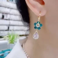 💖 Fashion Flower Crystal Earrings - Image 5