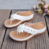 Women's Floral Thong Sandals with Arch Support - Image 11